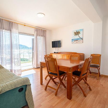 로지즈 Apartamento Rhodes Vista Al Mar 아파트 외부 사진